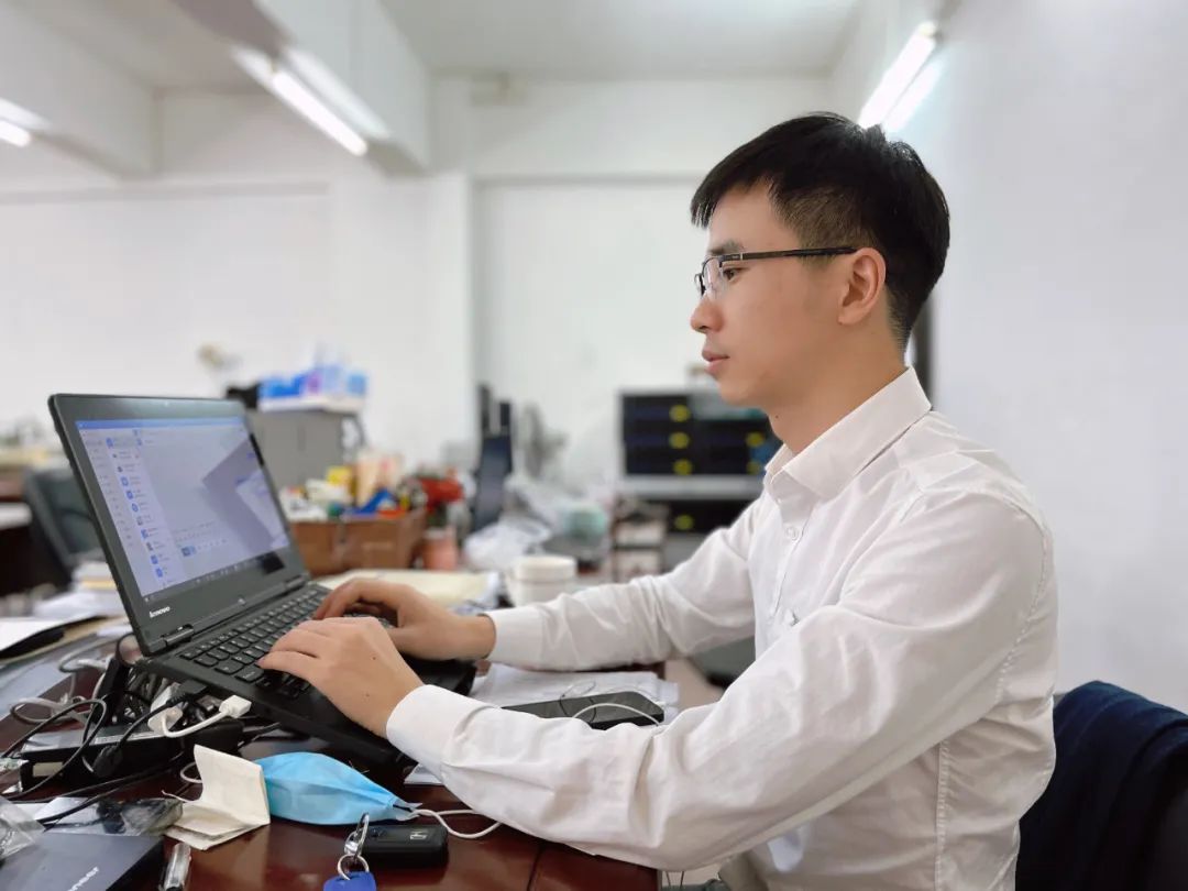 Feixiangyun craftsman figure (3): Pan Jian, a technical craftsman who scrupulously abides by his duties